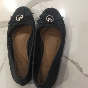 Women’s size 9 flats navy blue